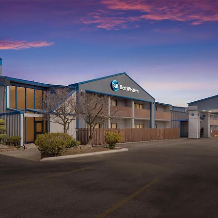 וונאטצ'י Best Western Chieftain Inn מראה חיצוני תמונה