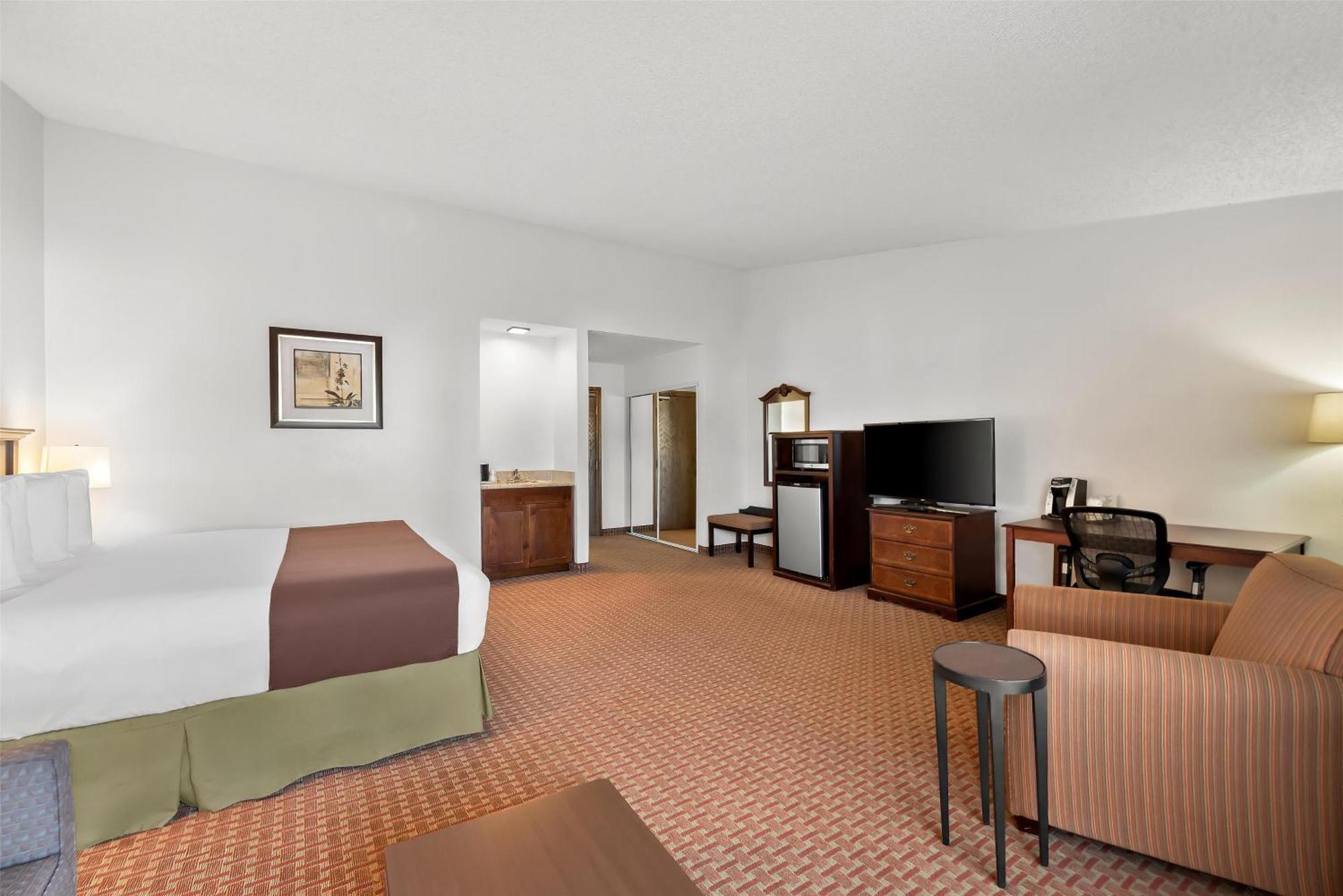 וונאטצ'י Best Western Chieftain Inn מראה חיצוני תמונה