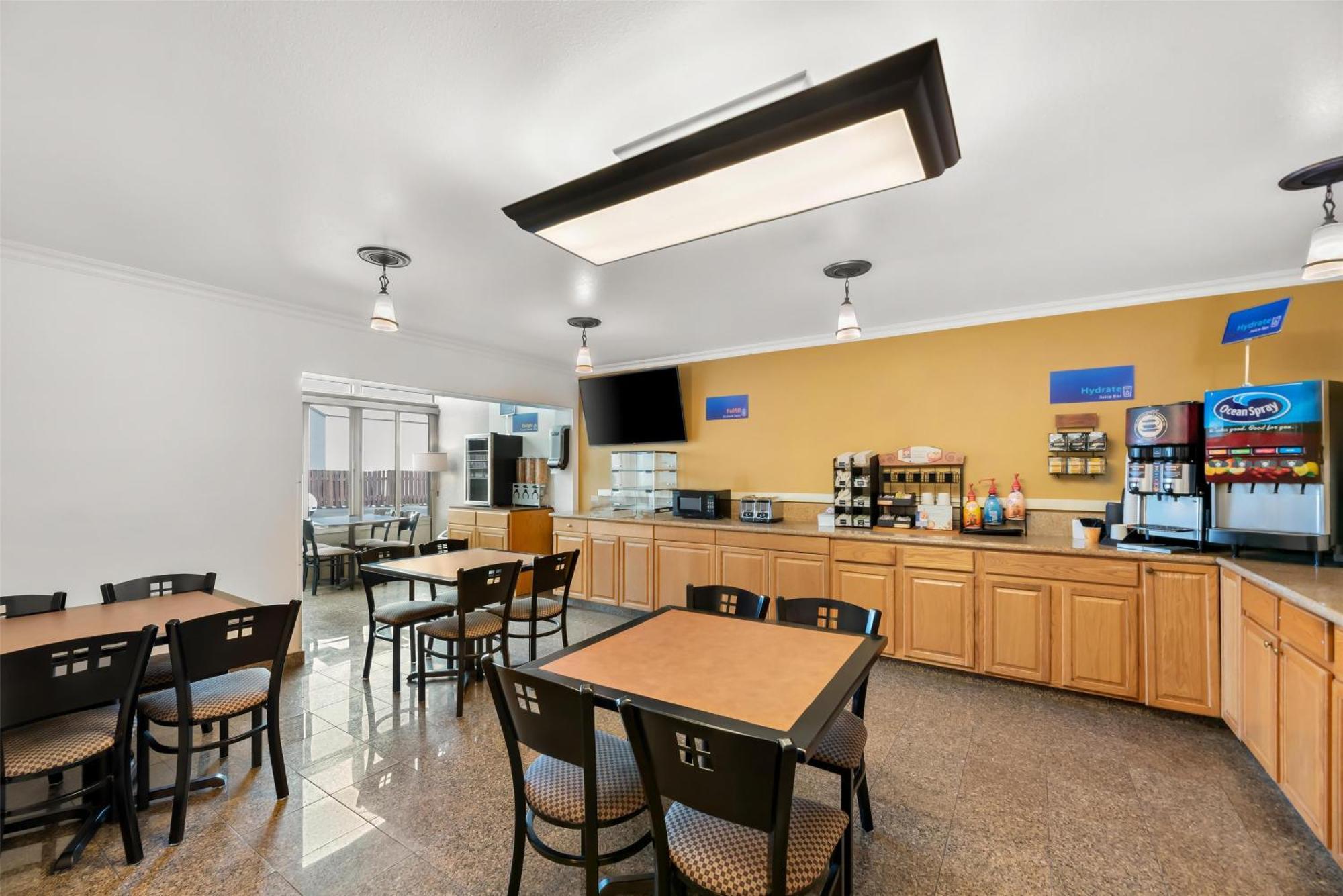 וונאטצ'י Best Western Chieftain Inn מראה חיצוני תמונה