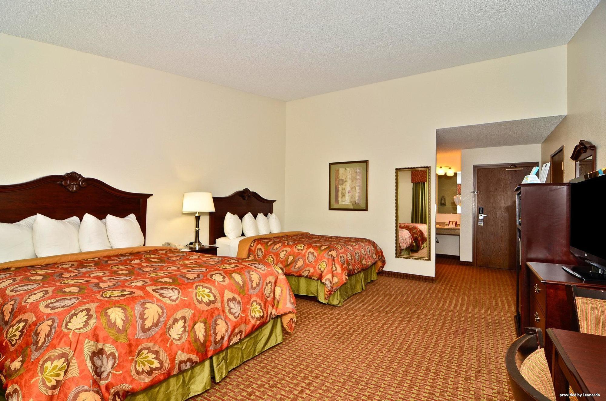 וונאטצ'י Best Western Chieftain Inn חדר תמונה